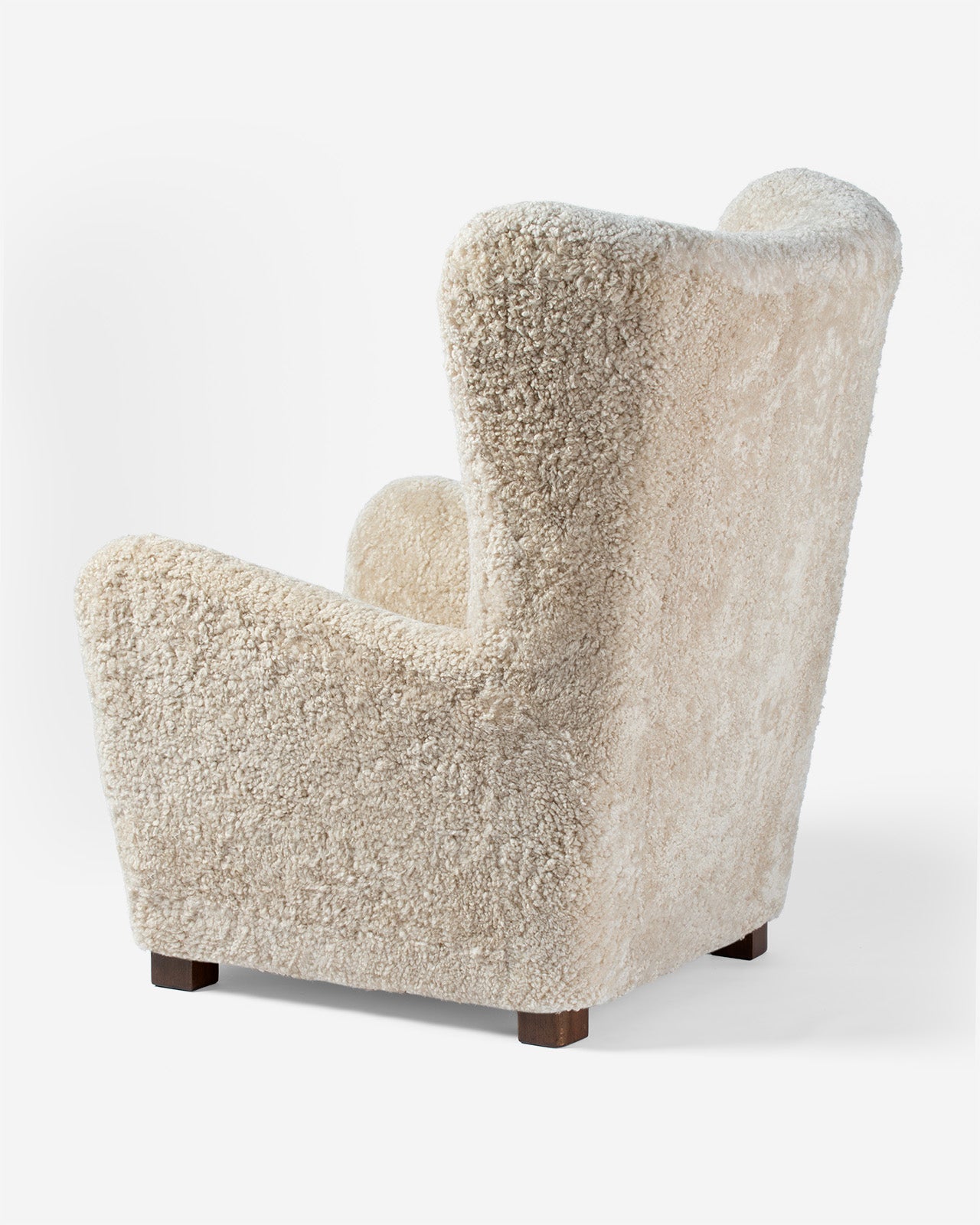 Model 1672 Wing Chair