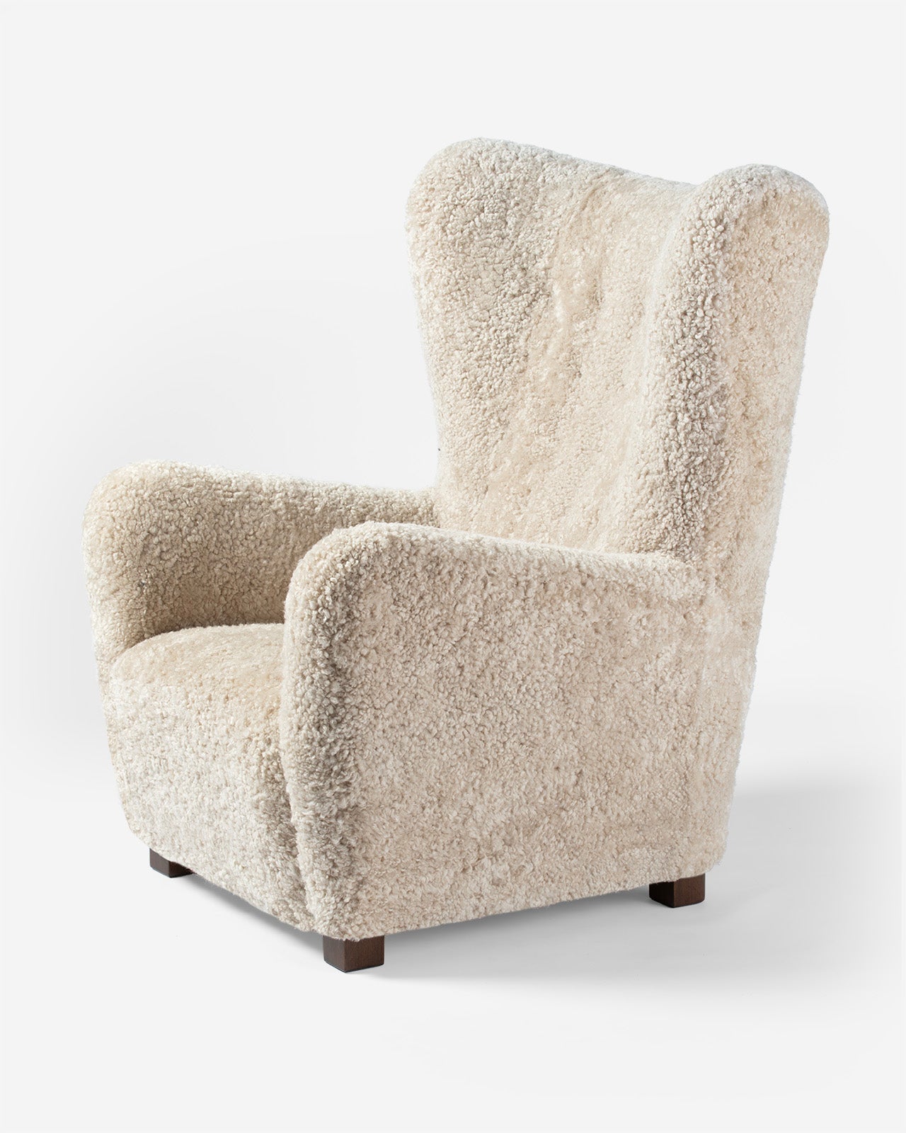 Model 1672 Wing Chair