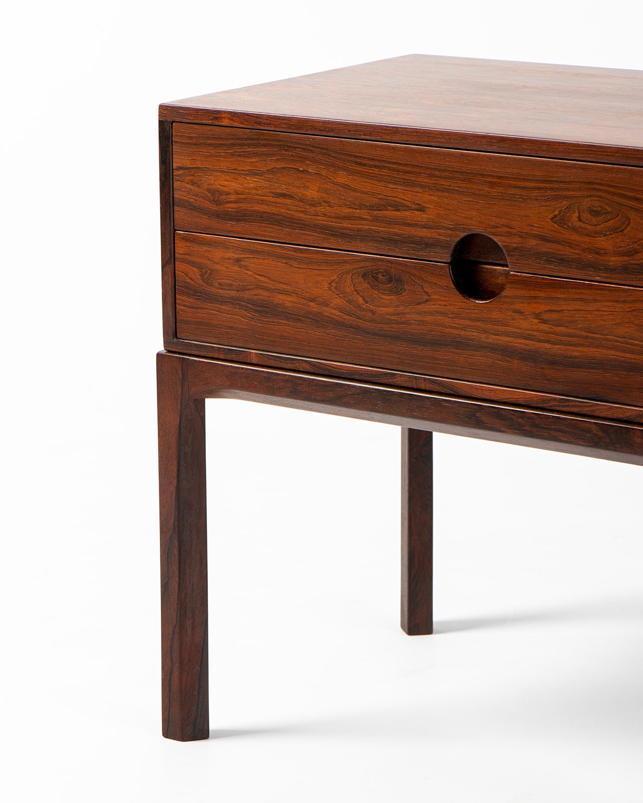 Entre Bedside Tables, 1958