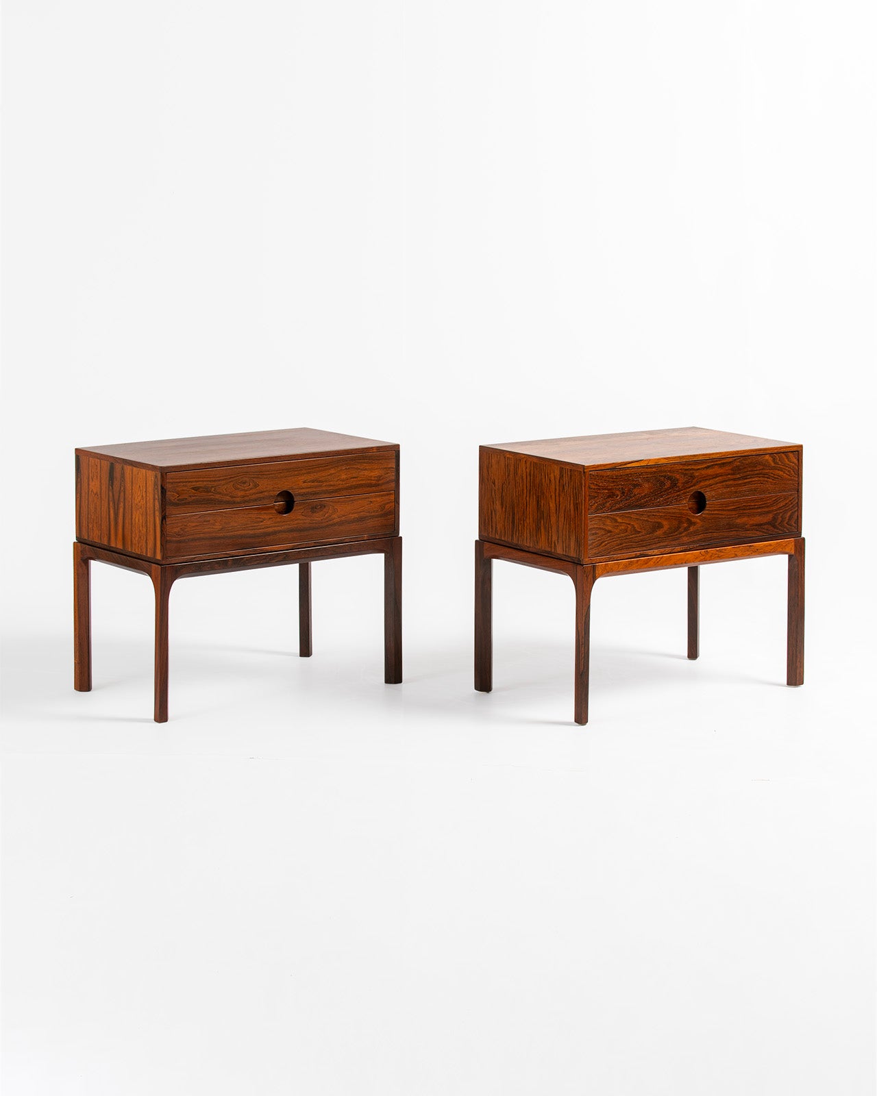 Entre Bedside Tables, 1958