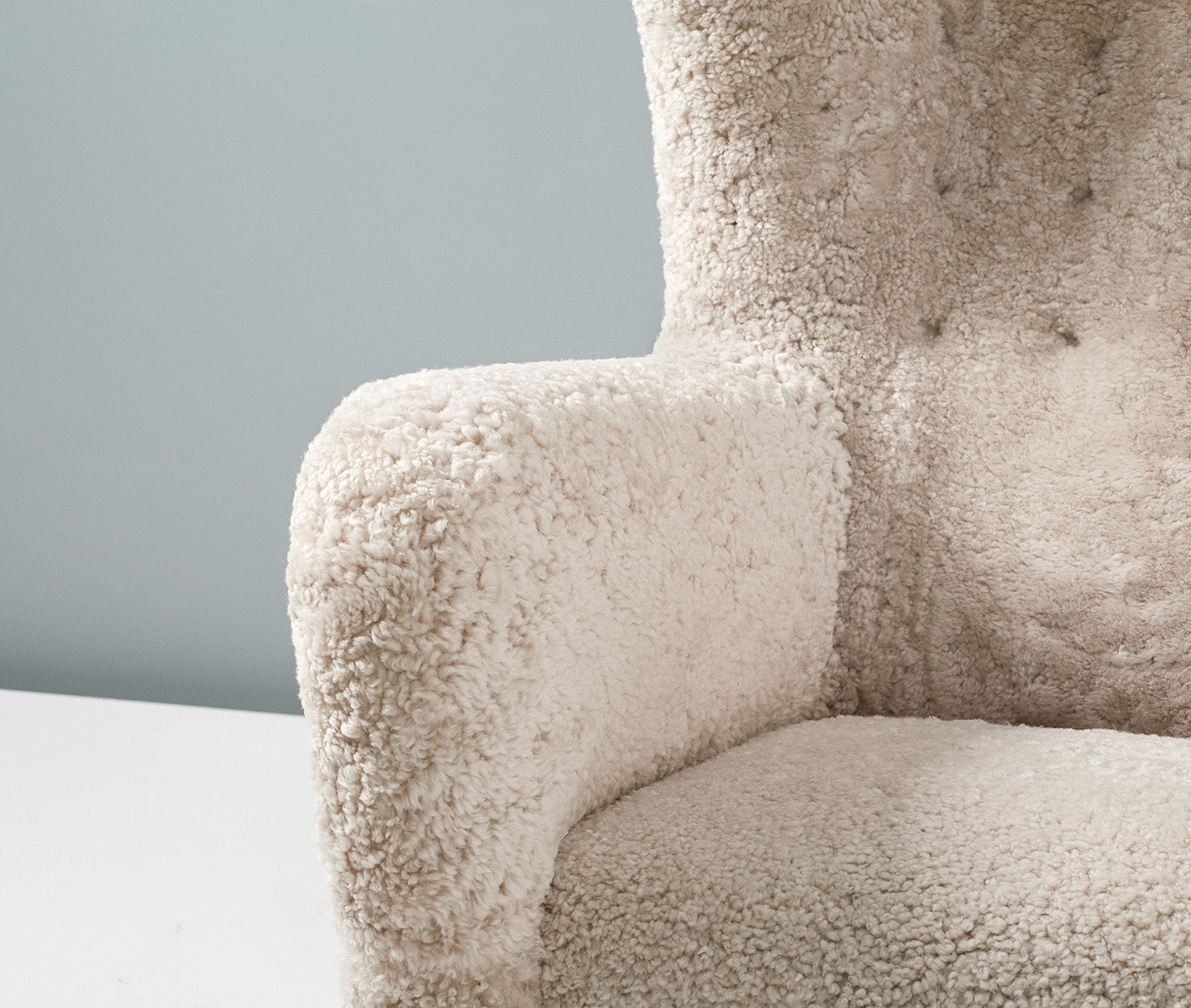 Model 1672 Wing Chair