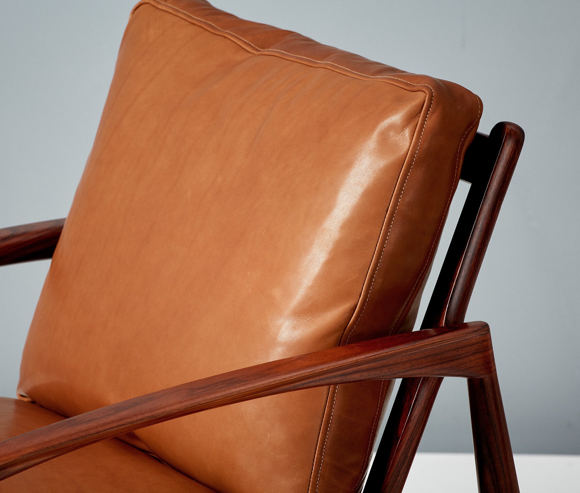 Paper Knife Lounge Chair