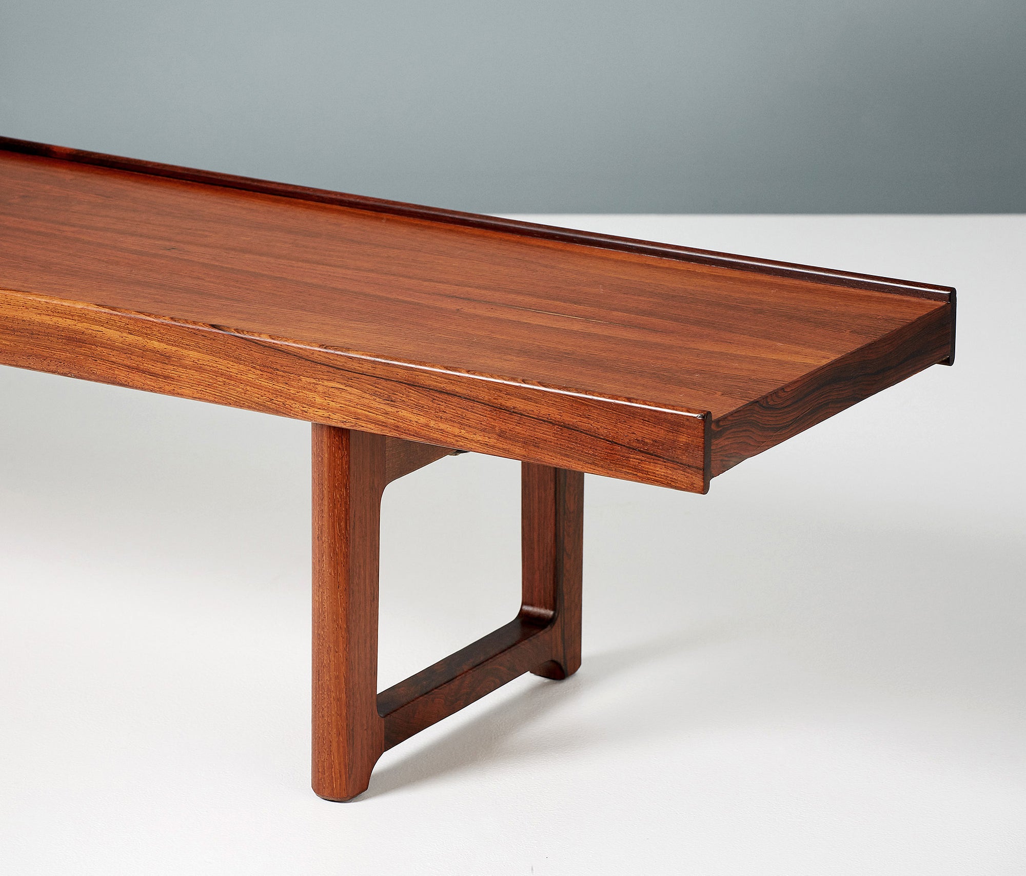 Krobo Bench