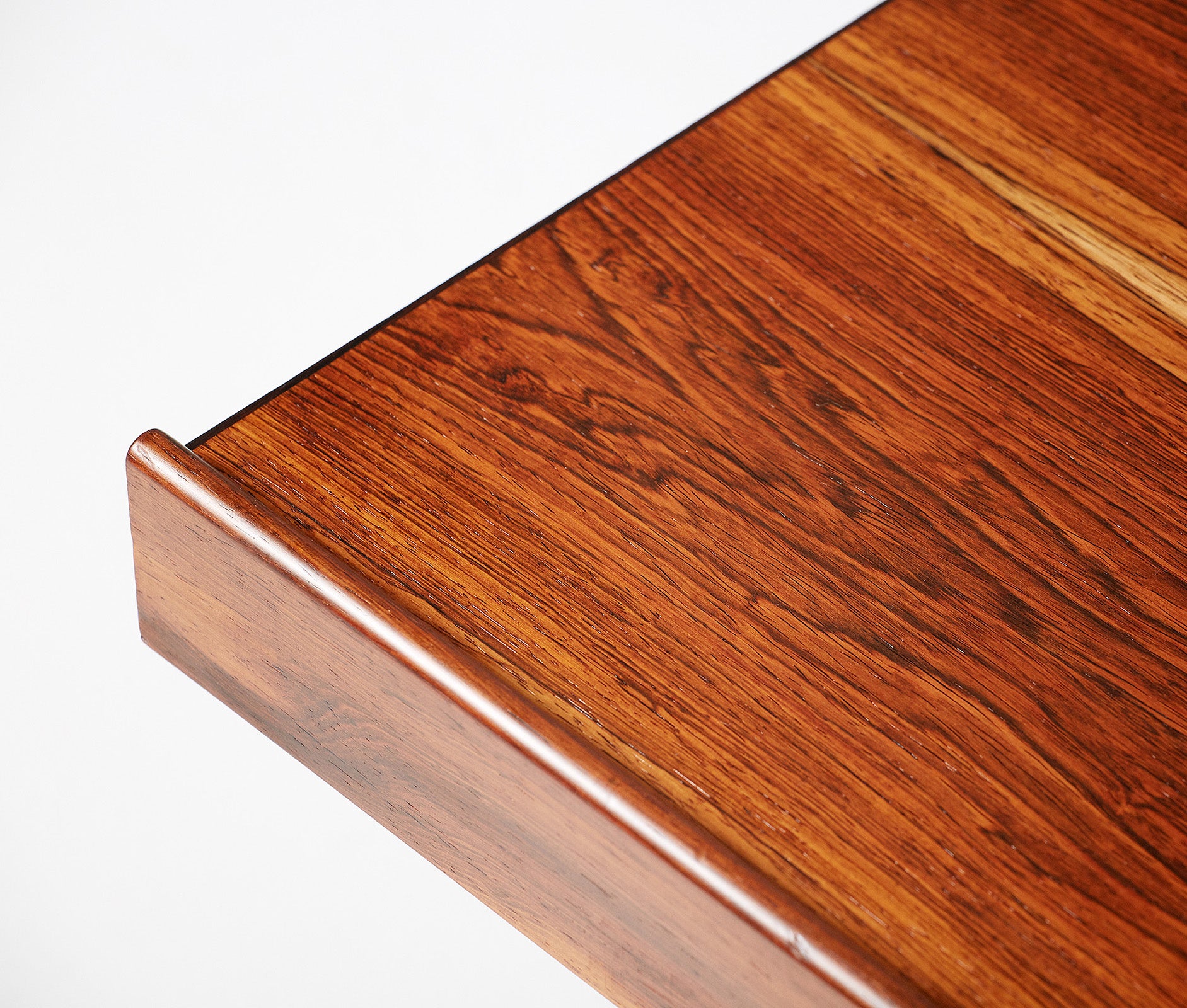 Krobo Bench