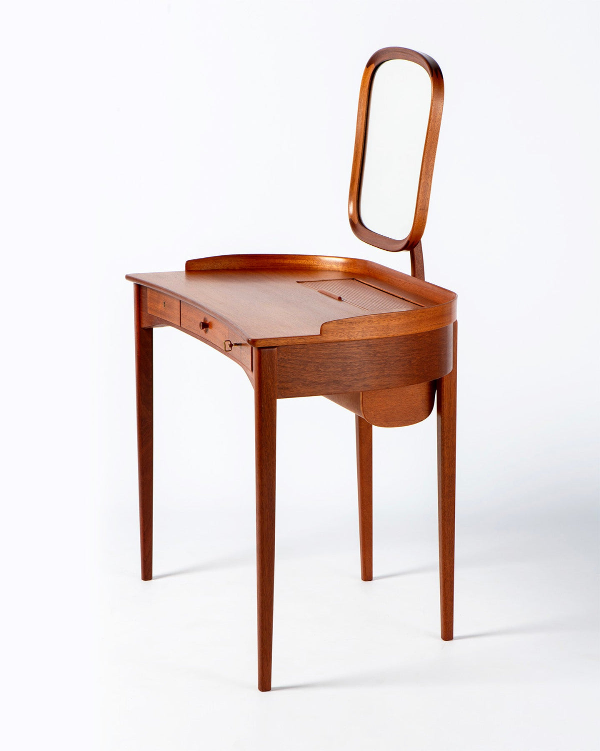 Birgitta Dressing Table