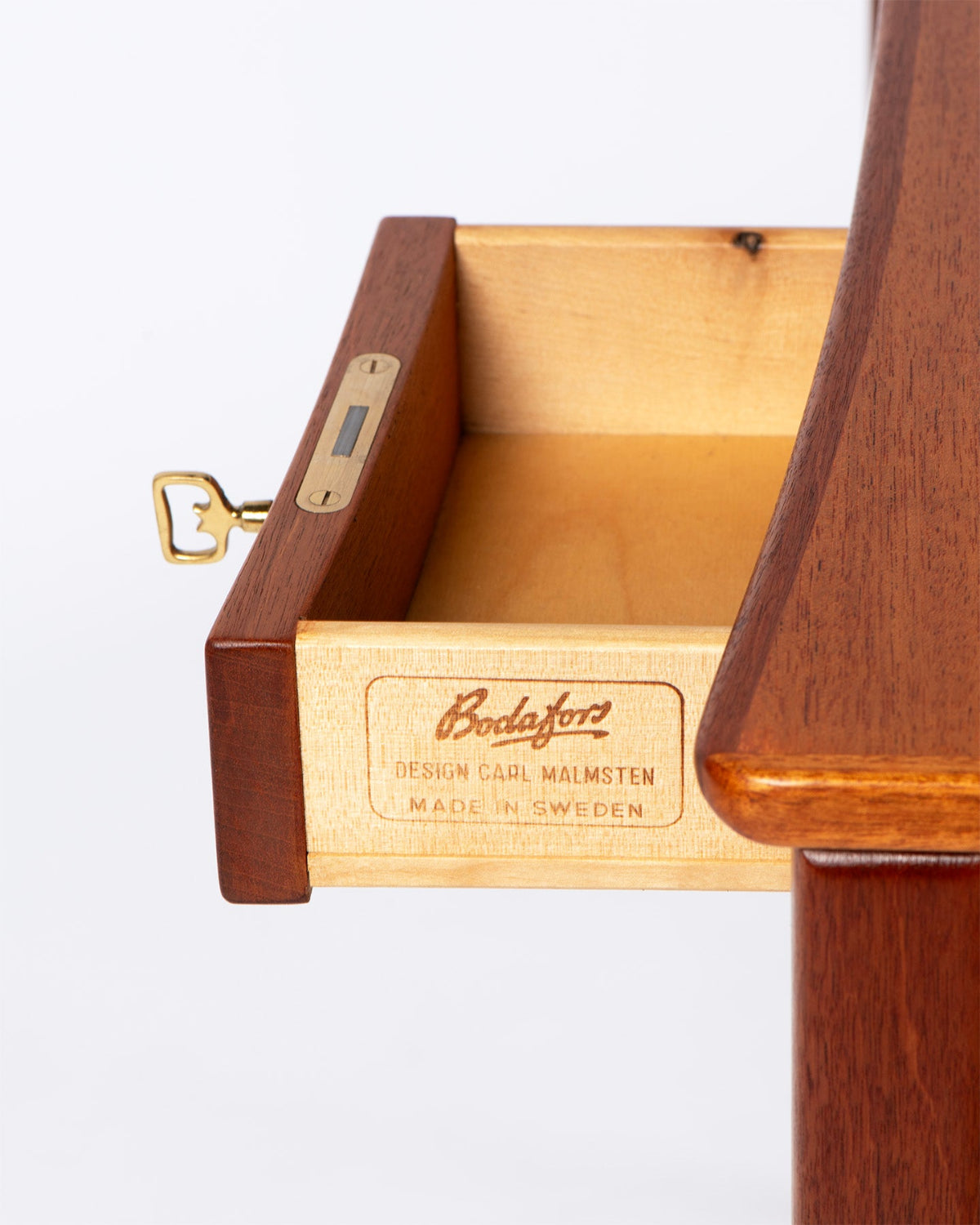 Birgitta Dressing Table