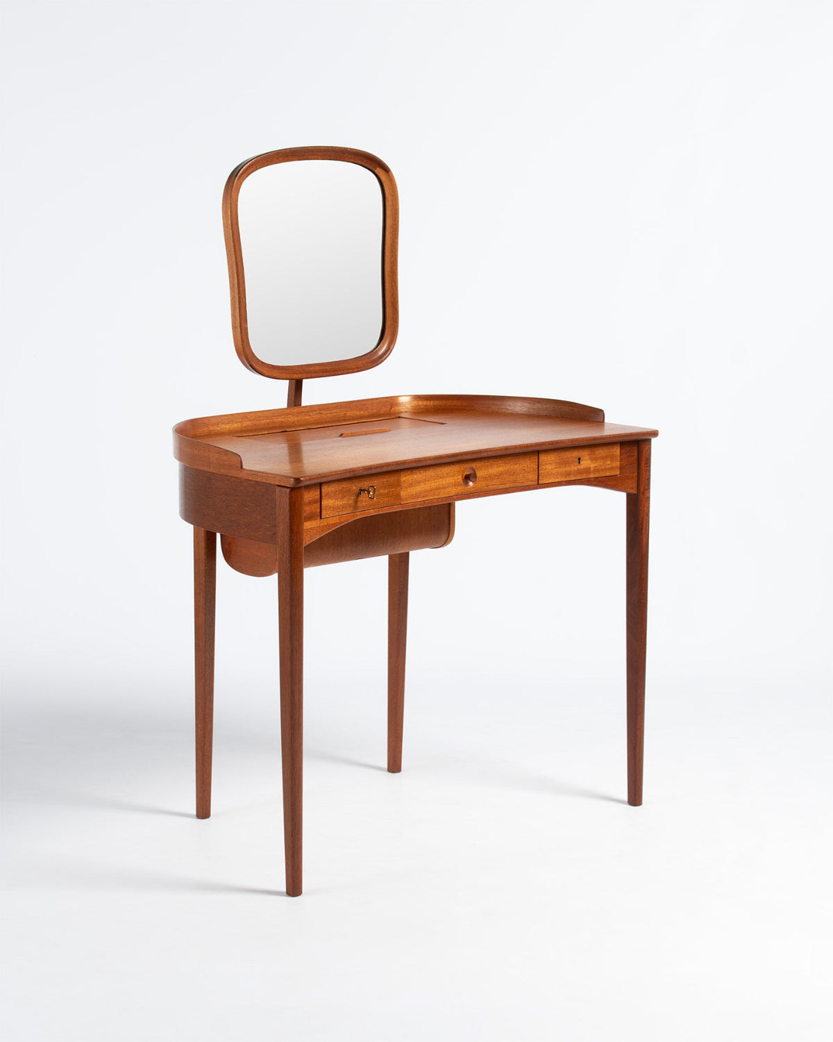 Birgitta Dressing Table