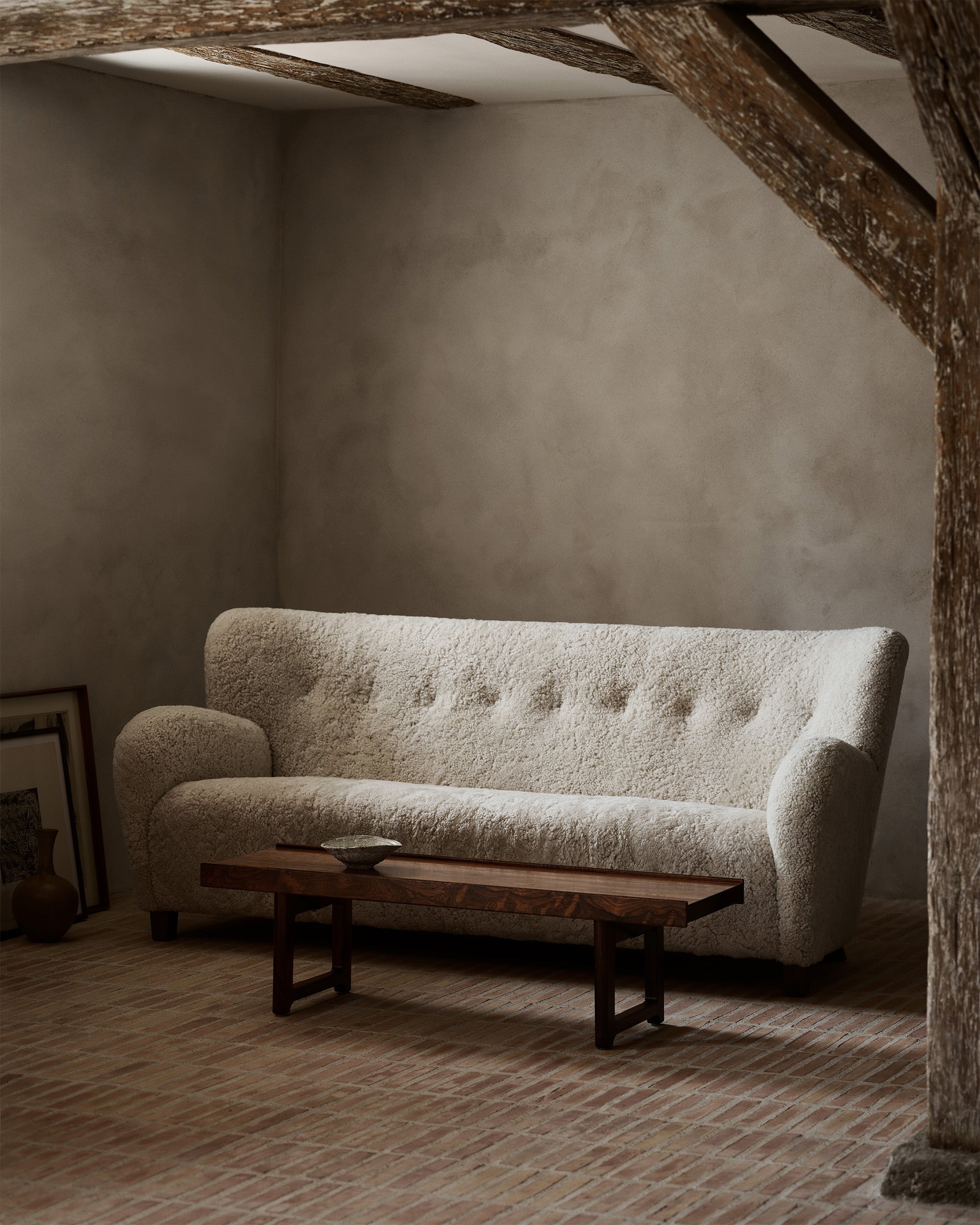 Karu Sofa