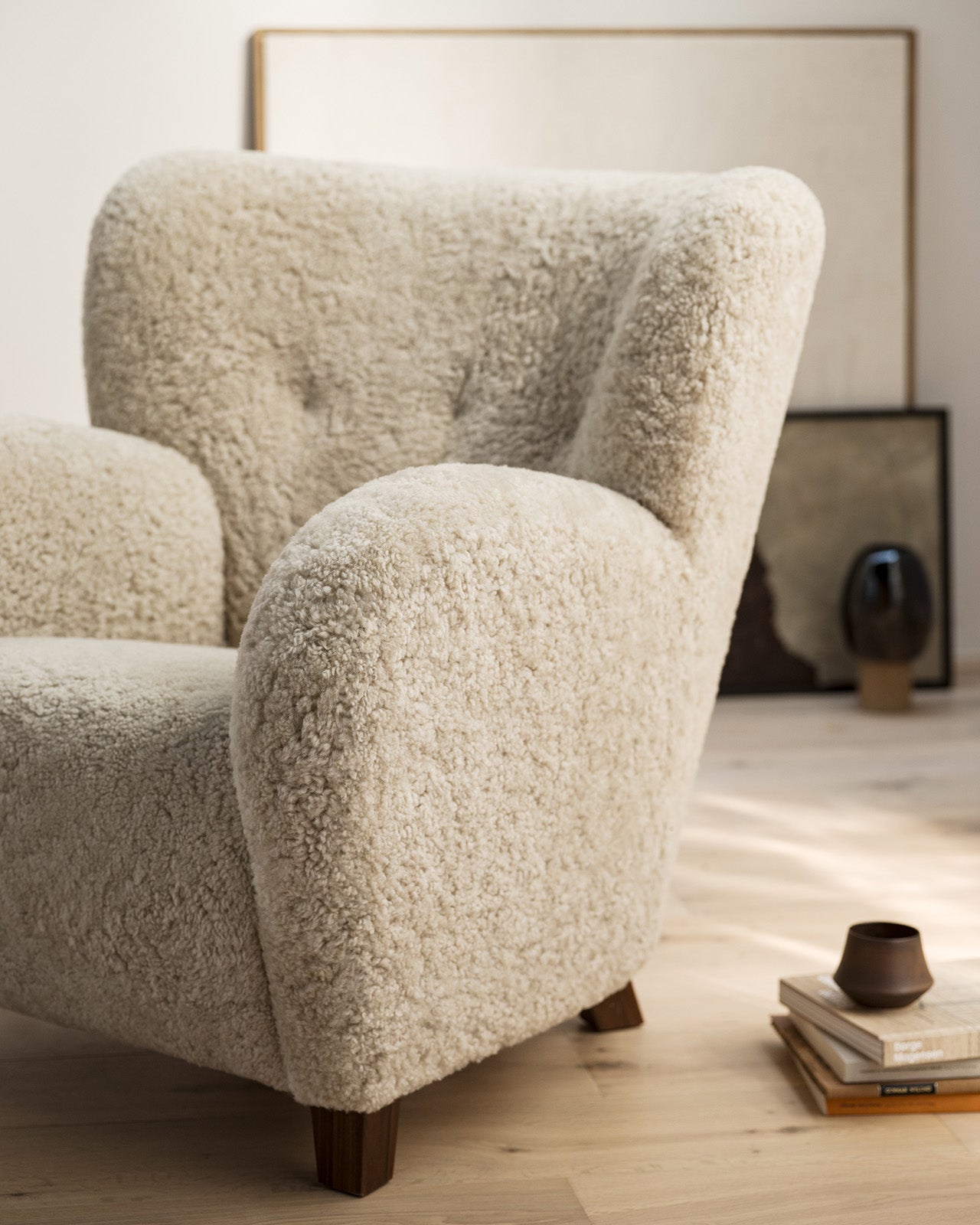 Karu Chair