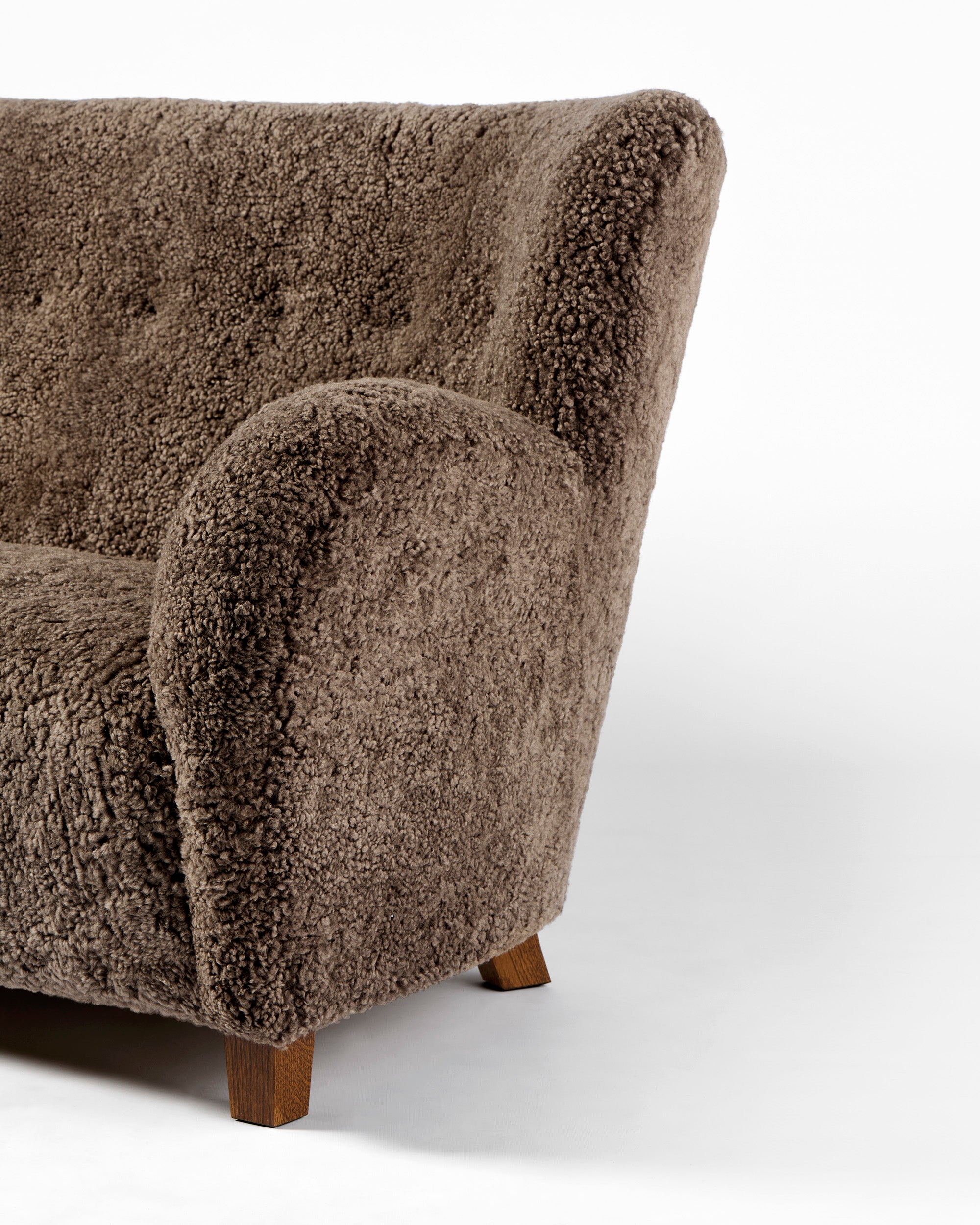 Karu Sofa