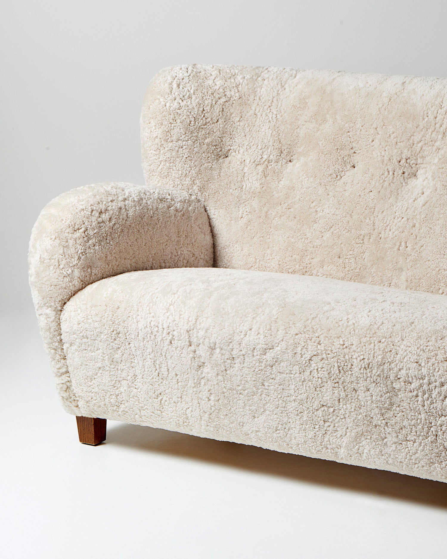 Karu Sofa