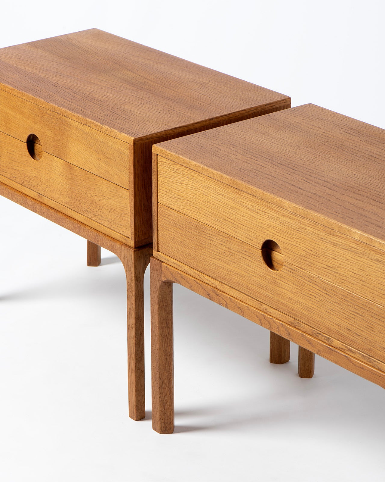 Entre Bedside Tables, 1958