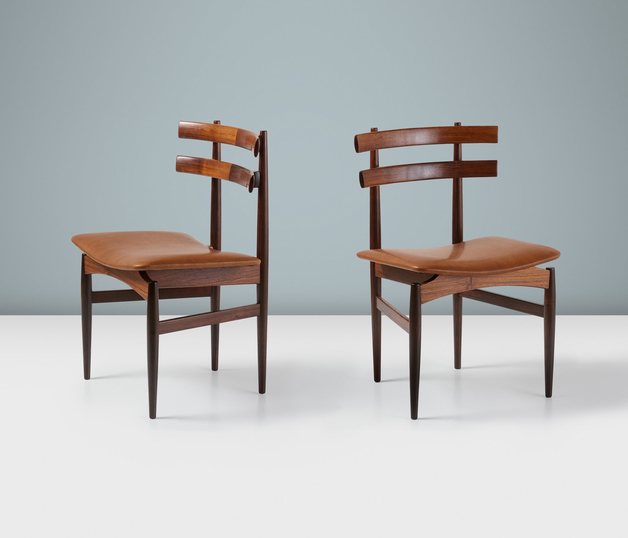 VSA-55 Dining Chairs
