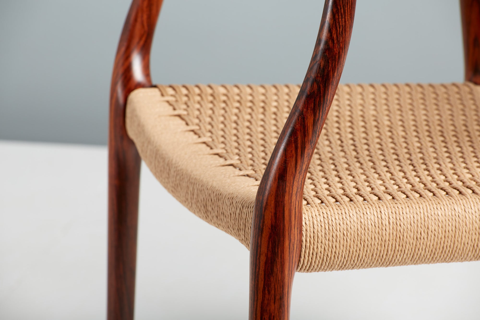 Model 62 Carver Chair