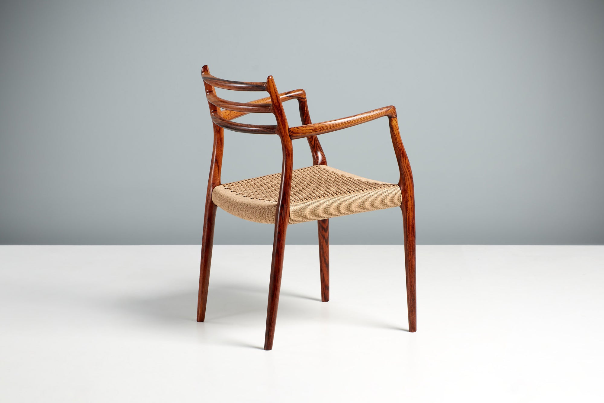 Model 62 Carver Chair