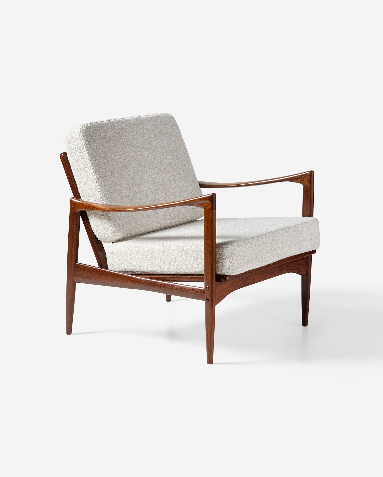 Candidate Chair