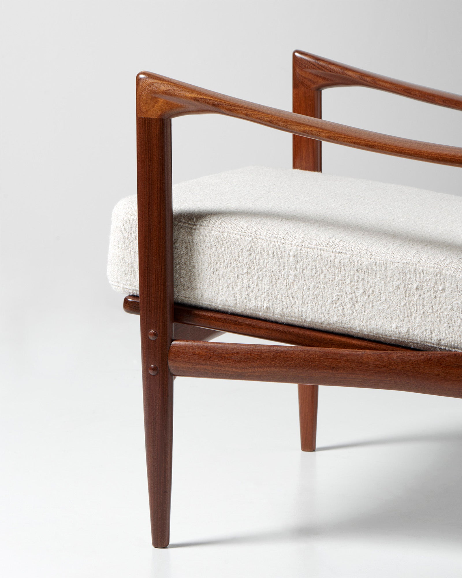Candidate Chair