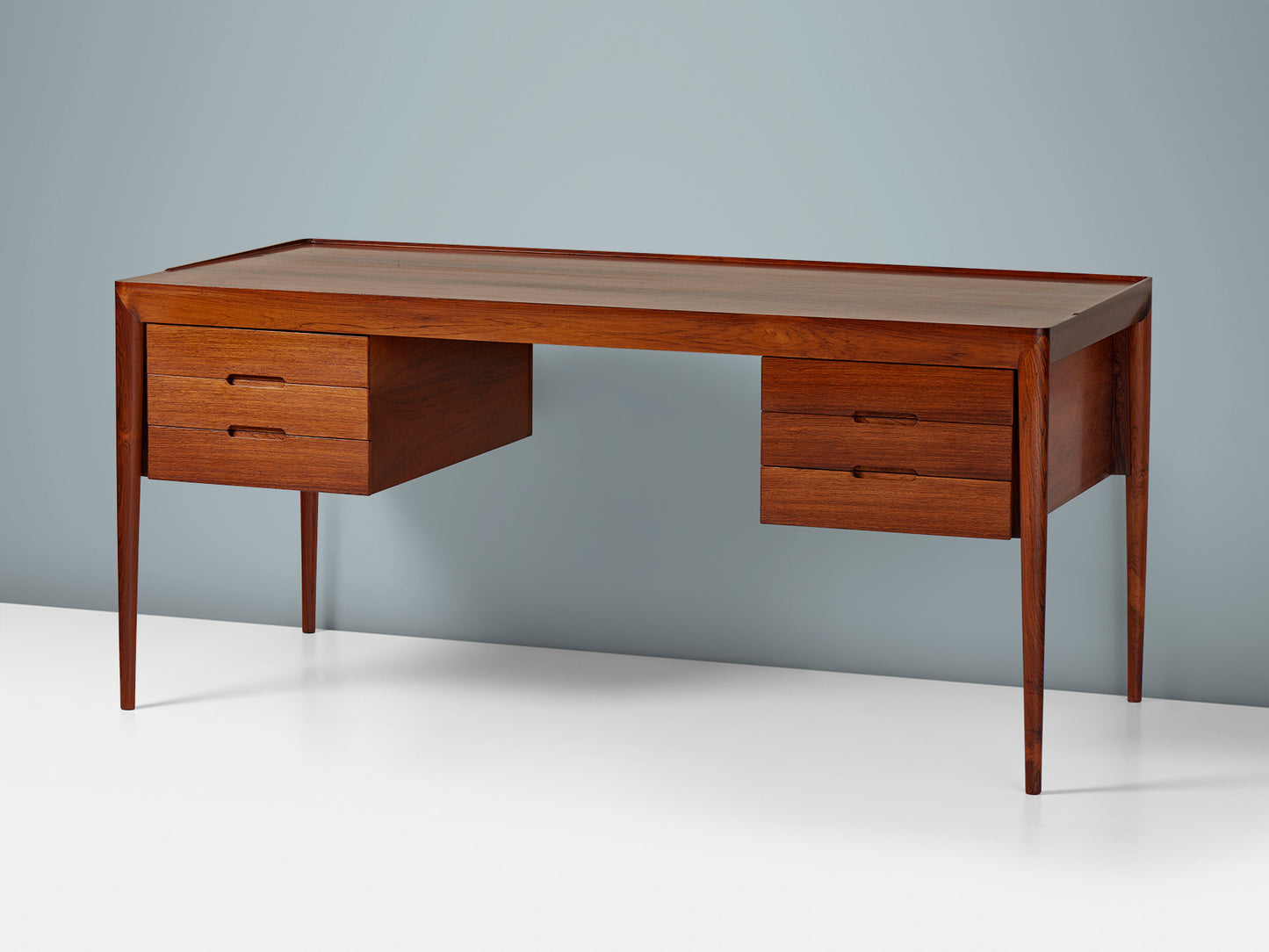 Model 66 Desk