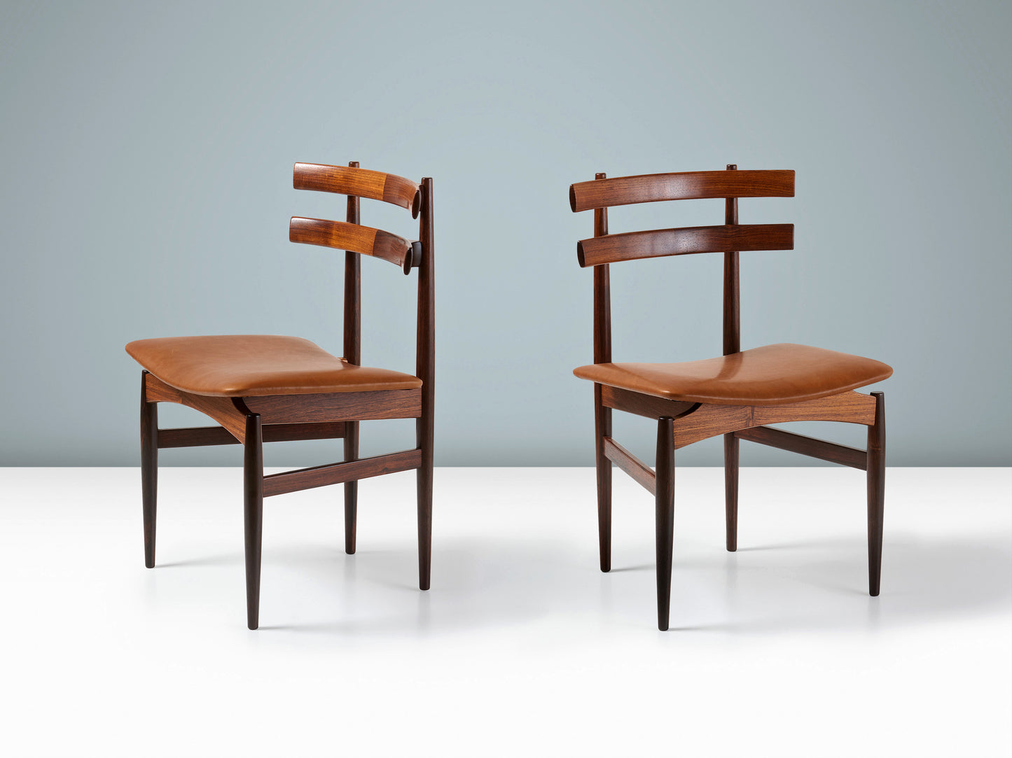 VSA-55 Dining Chairs