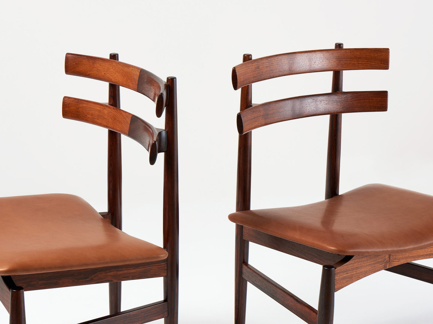 VSA-55 Dining Chairs