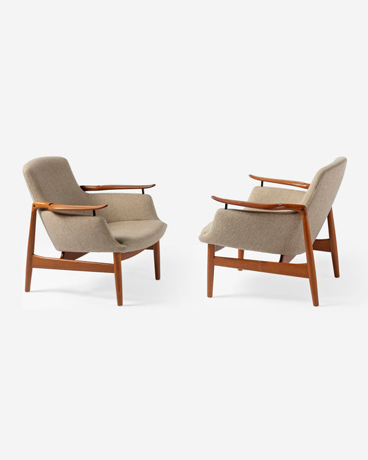NV-53 Lounge Chairs