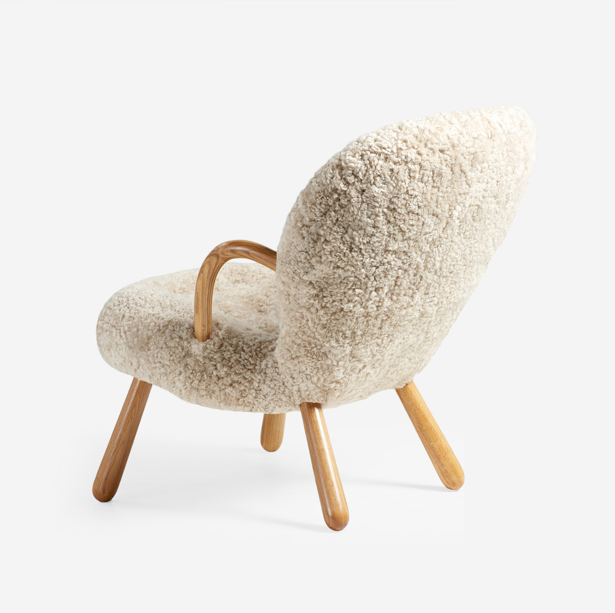 Clam Chair Moonlight Sheepskin Walnut | Scandinavian Modern Furniture ...